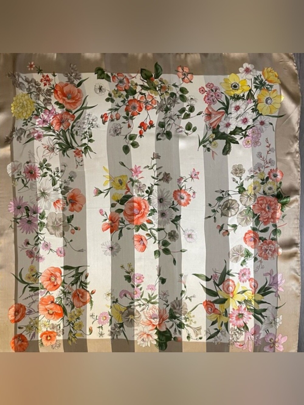Valentino Garavani Silk Floral Scarf 34 Inches Sq EUC - Picture 2 of 10